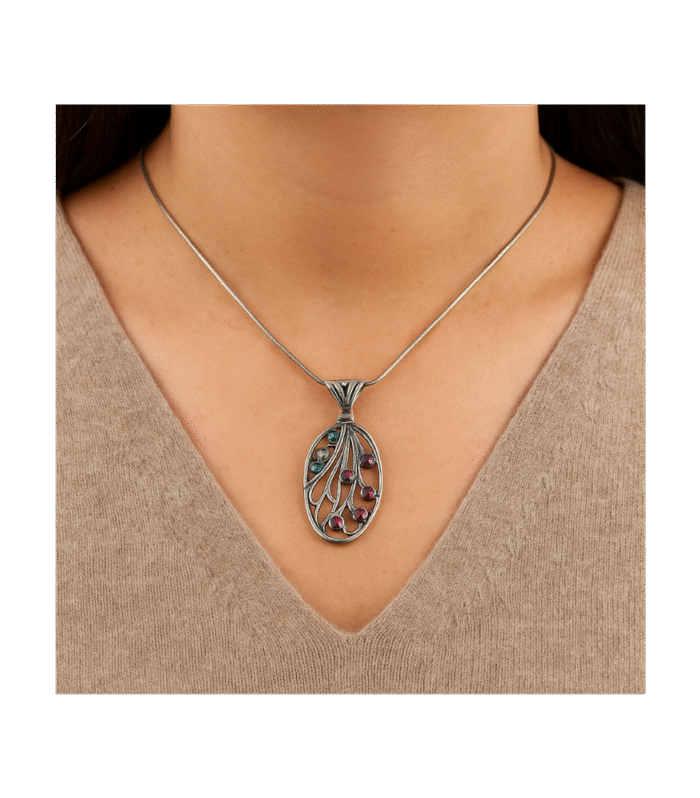 Art Nouveau Sanatı Oksitli Kök Yakut & Zümrüt Kolye