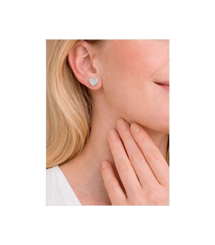 Zirkon Taşlı Kalp Model Minimalist Çivi Küpe